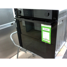 Four SAMSUNG NV7B45502AK