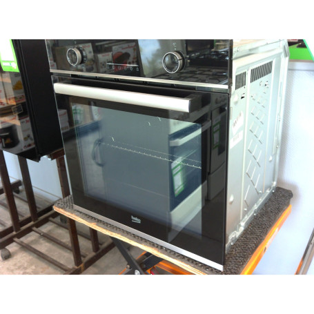 Four BEKO BBIE13301XFP